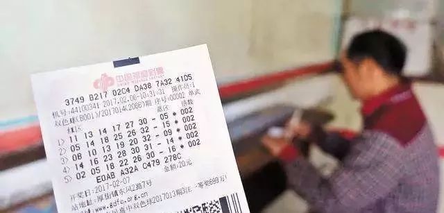 今晚澳門特馬開什么，理性看待彩票，警惕違法犯罪風險