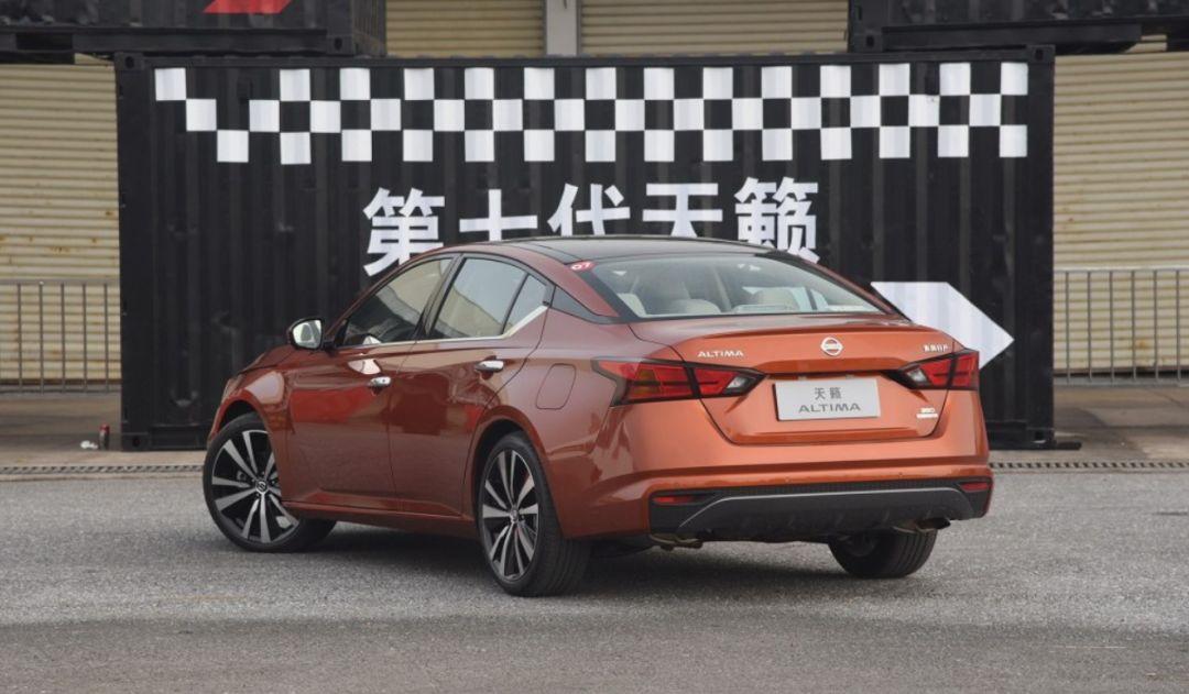 日產(chǎn)貴士換代最新消息，全新設(shè)計引領(lǐng)未來汽車市場